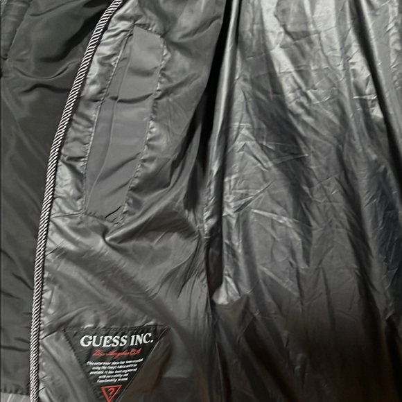 Guess winter jacket - Picture 7 of 9